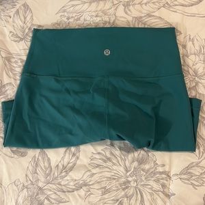 Lululemon Wunder Train shorts